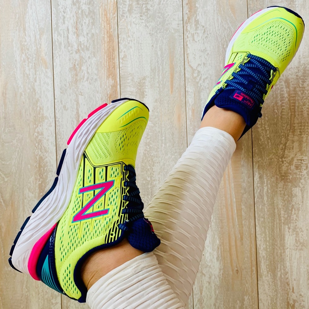 NWT new balance 680 sport sneakers - Picture 5 of 11